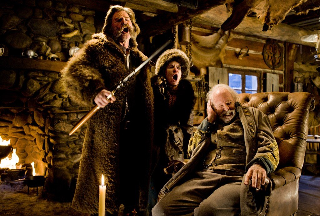 (L-R) KURT RUSSELL, JENNIFER JASON LEIGH, and BRUCE DERN star in THE HATEFUL EIGHT. Photo: Andrew Cooper, SMPSP © 2015 The Weinstein Company. All Rights Reserved.